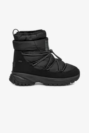 UGG Women's Yose Puffer Mid in Black